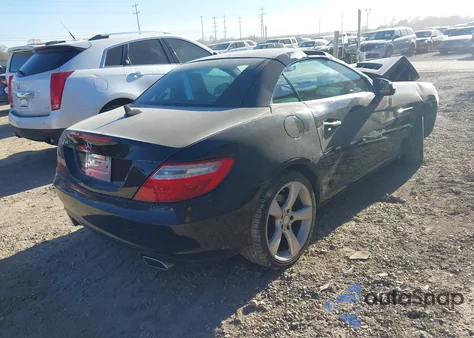 2012 Mercedes-Benz Slk 350 z USA, uszkodzony, nr VIN WDDPK5HA5CF021792